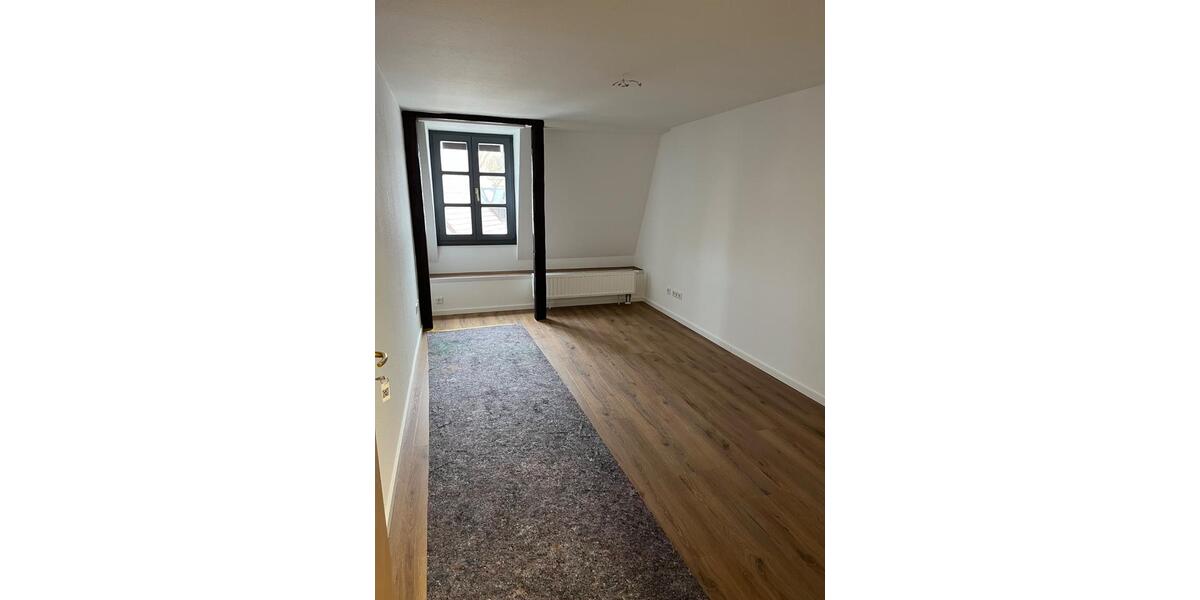 Etagenwohnung Regensburg Konradsiedlung - 5 Zimmer, 110 m&sup2;, 520&euro; | Angebot:25543268