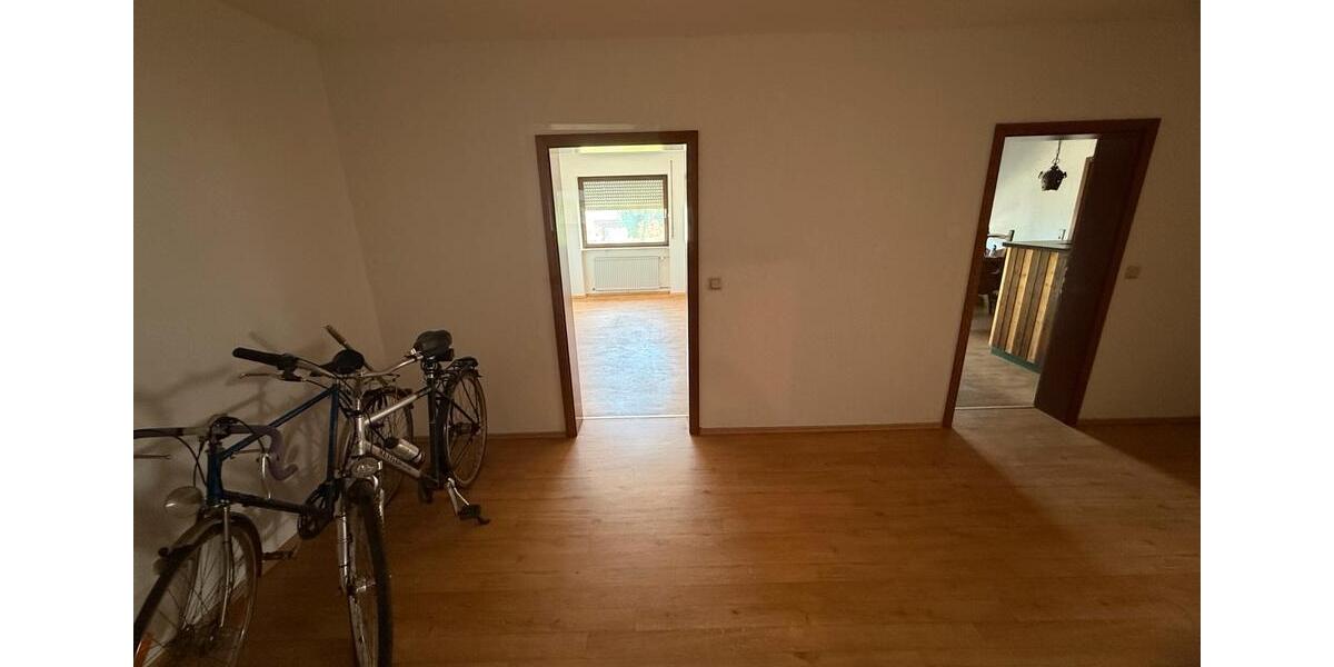 Einfamilienhaus Wadgassen - 11 Zimmer, 270 m&sup2;, 349.000&euro; | Angebot:25323564