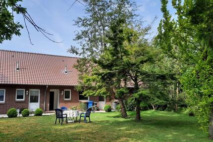 Wohnung Zetel - 2 Zimmer, 100 m&sup2;, 900&euro; | Angebot:25305915