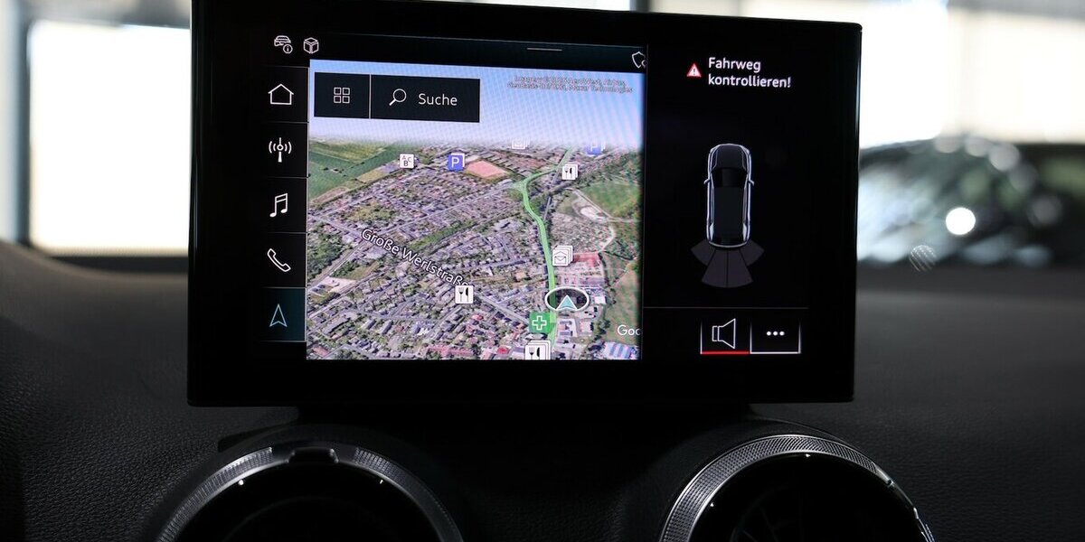 Audi Q2 30 TFSI S-LINE DAYTONA / LED, VC, ACC+LANE 10.000 km 24.992 &euro; Hamm 59077