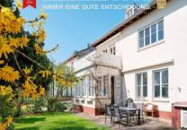 Traumhaftes Grundstück in bester Lage: 2 Familienhaus in HHL am Killesberg