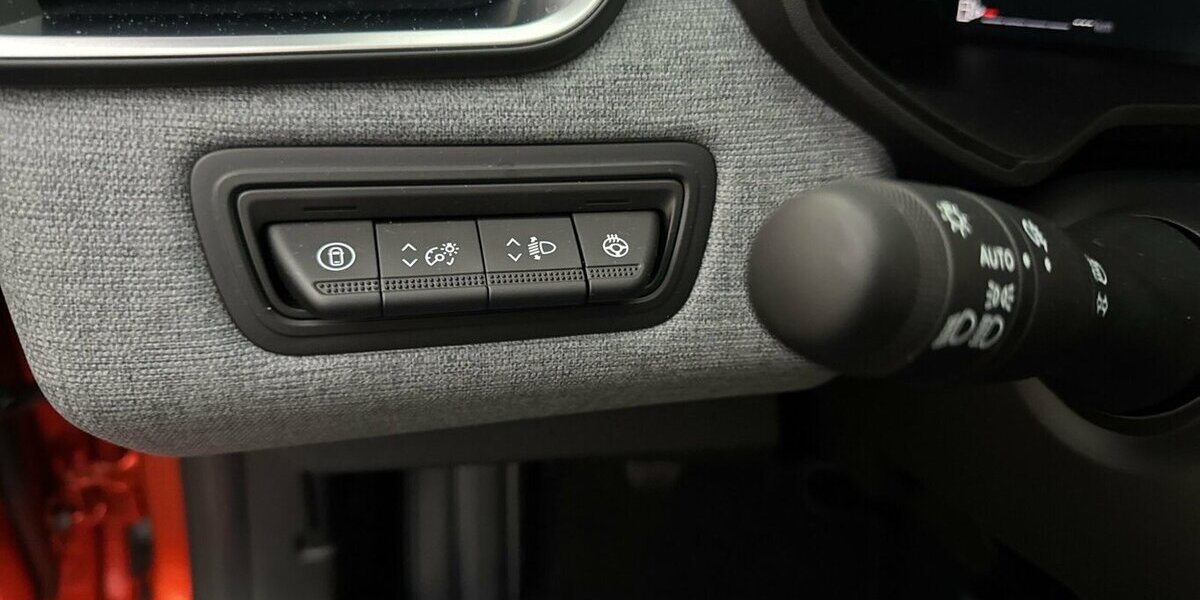 Renault Clio TCE Evolution *LED/Navi-App/Kamera/PDC/SHZG* 2.584 km 17.980 &euro; Bamberg 96052