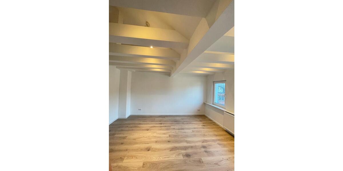 Dachgeschoßwohnung Offenbach am Main - 3 Zimmer, 72 m&sup2;, 400&euro; | Angebot:25479992