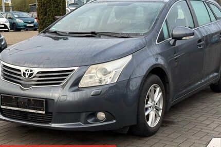 Toyota Avensis 212.702 km 8.990 &euro; Rostock-Warnemünde 18119