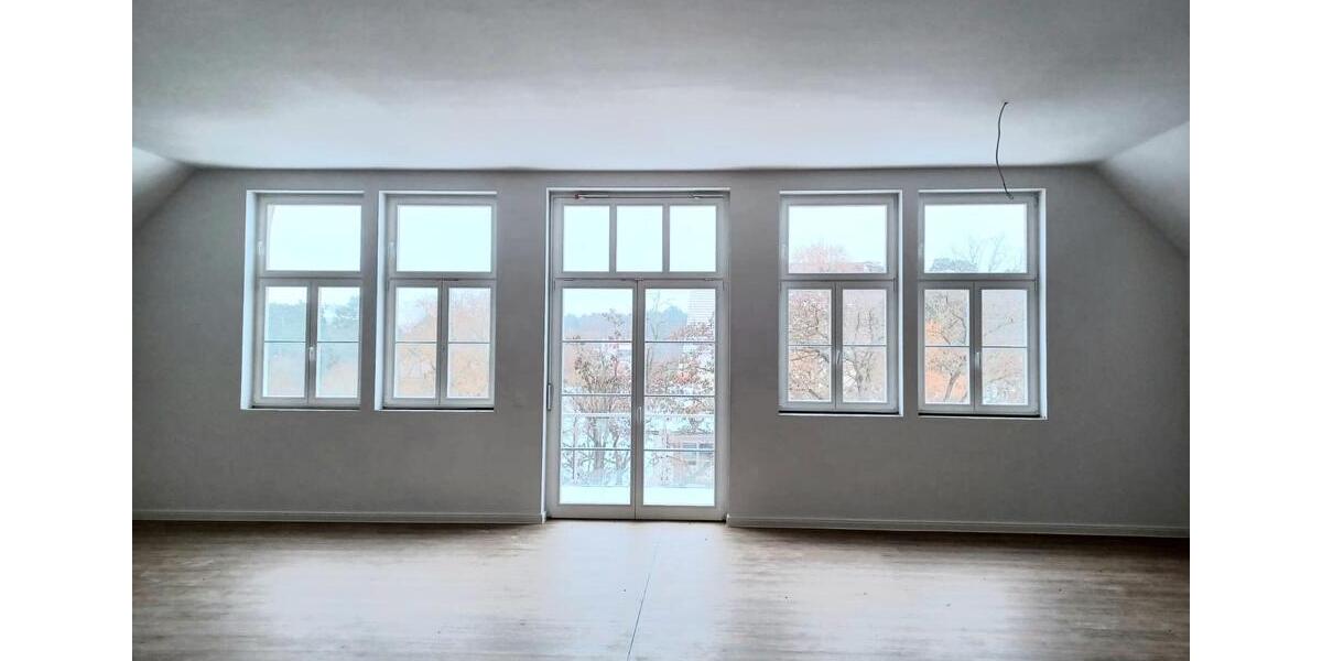 Dachgeschoßwohnung Lychen - 4 Zimmer, 186 m&sup2;, 1.858&euro; | Angebot:23577501