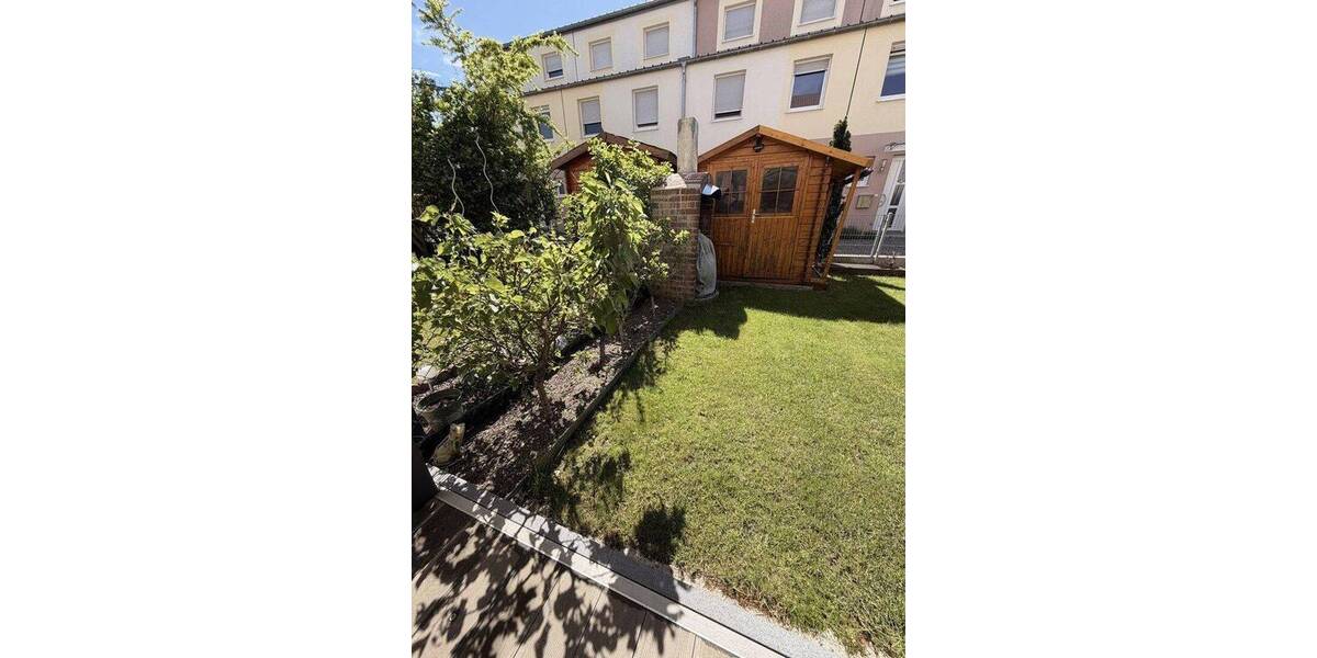 Reihenmittelhaus Feucht - 5 Zimmer, 165 m&sup2;, 2.300&euro; | Angebot:26778559