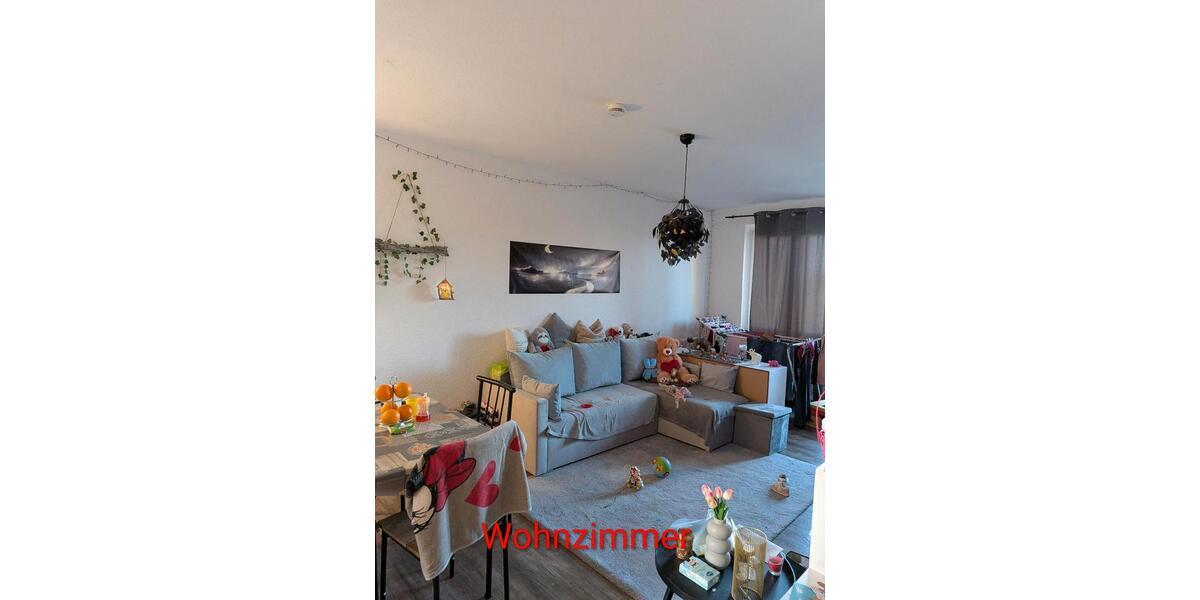 Etagenwohnung Eisenhüttenstadt - 4 Zimmer, 70 m&sup2;, 661&euro; | Angebot:26208801