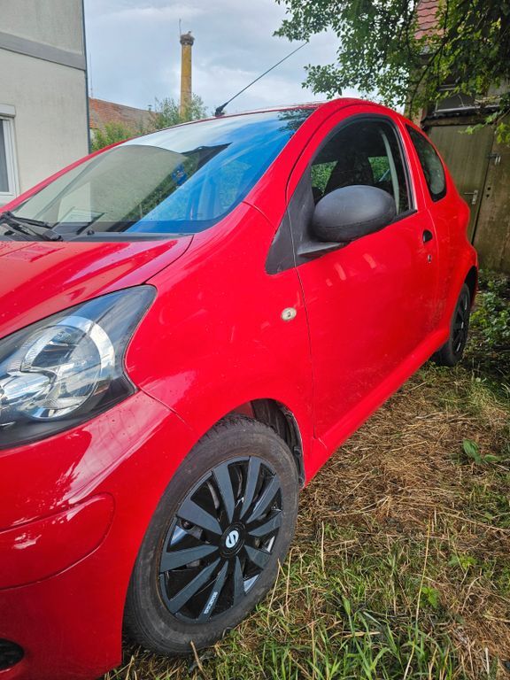 Aygo (X)