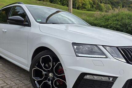 Skoda Octavia 52.300 km 26.990 € Lichtenfels 96215
