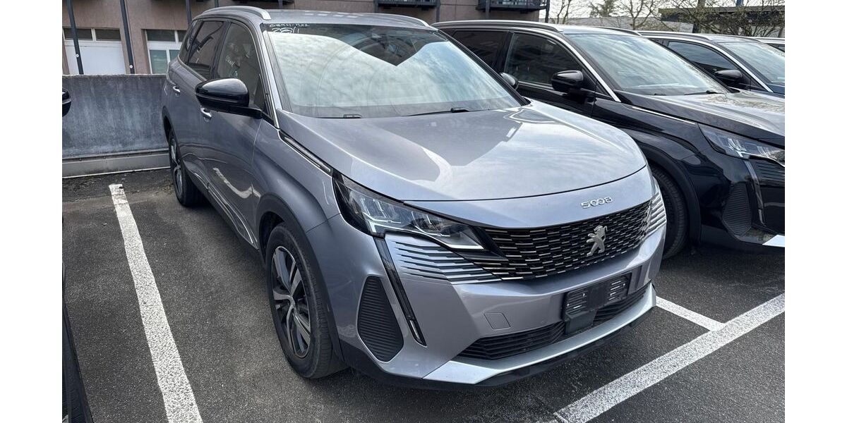 Peugeot 5008 53.440 km 23.980 &euro; Rüsselsheim 65428