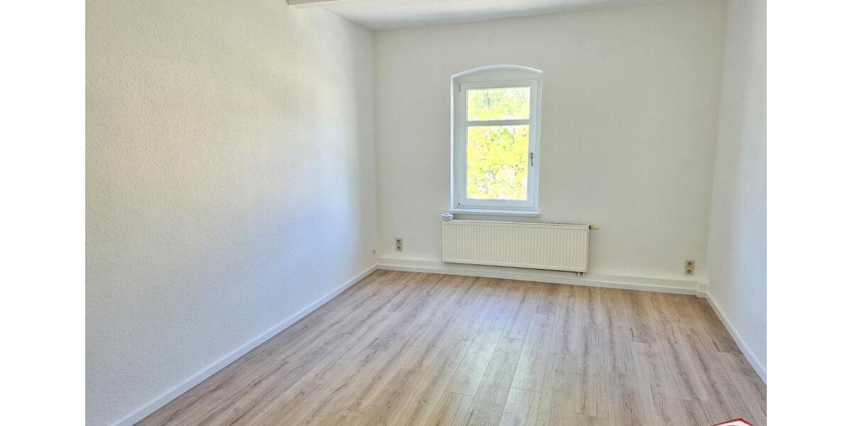 Dachgeschoßwohnung Stollberg (Erzgebirge) - 3 Zimmer, 83 m&sup2;, 500&euro; | Angebot:26635766