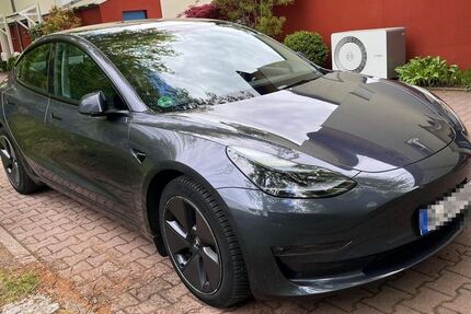 Tesla Model 3 102.000 km 28.900 &euro; Berlin 13465