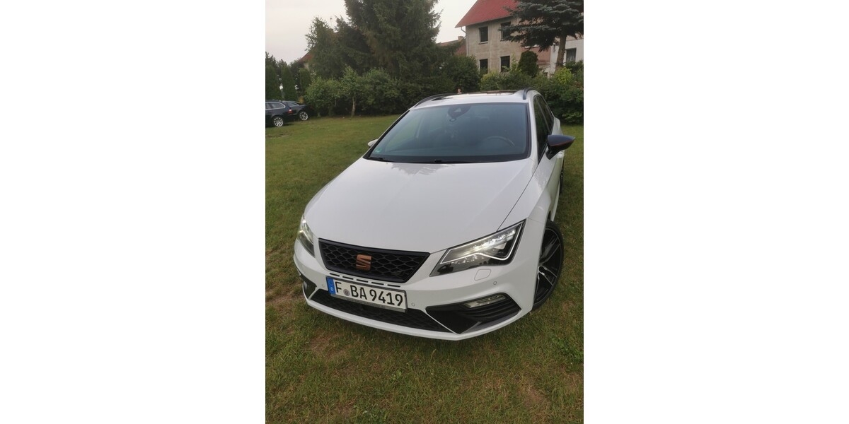 Seat Leon ST 103.000 km 24.500 &euro; Wolów 