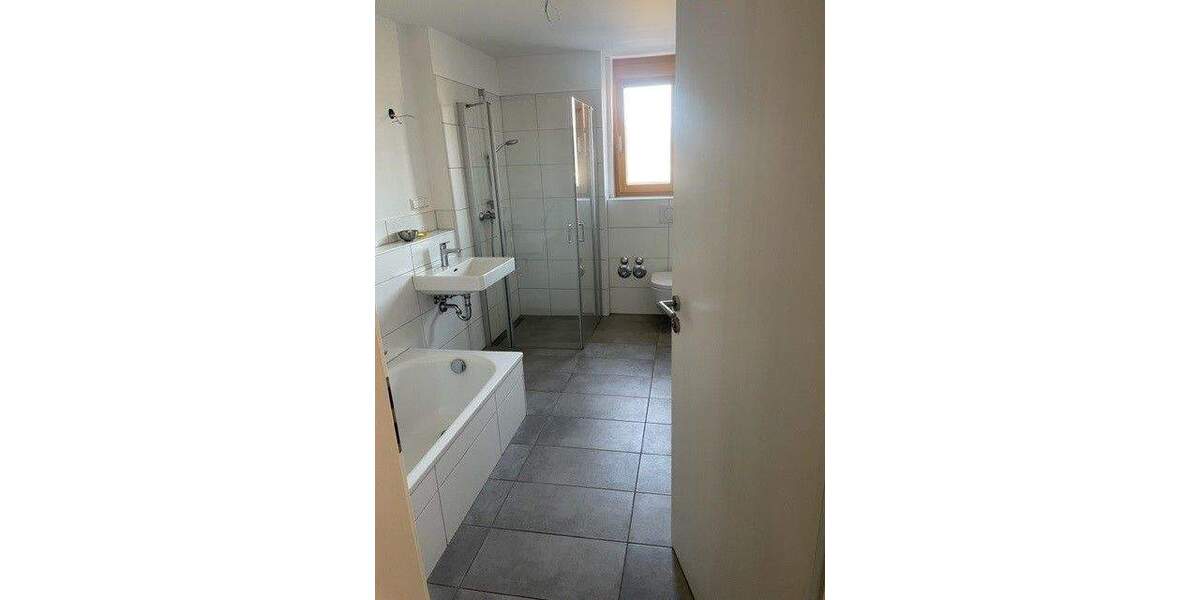 Etagenwohnung Gengenbach - 3 Zimmer, 78 m&sup2;, 950&euro; | Angebot:23941068