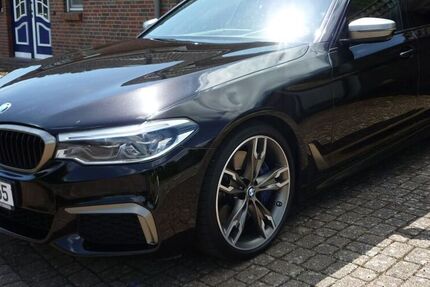 BMW M550