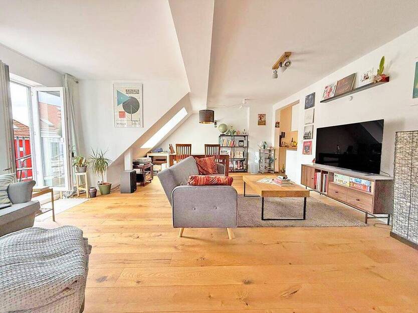 Verkauft Neustadt Lichtdurchflutete 2-Zimmer-Wohnung mit großzügigem Balkon