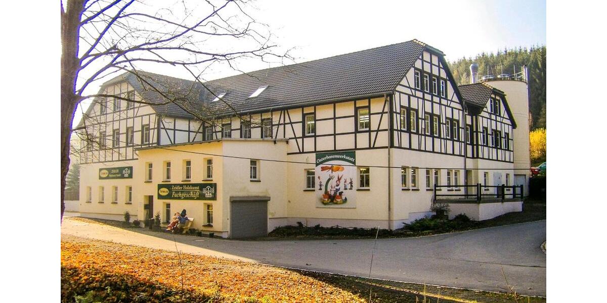 Einfamilienhaus Augustusburg - 18 Zimmer, 1.150 m&sup2;, 295.000&euro; | Angebot:26688886