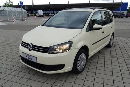 VW Touran 515.487 km 3.990 € München 81243