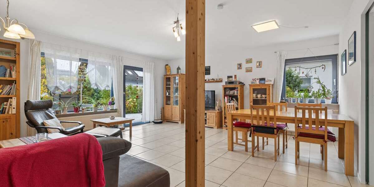 Einfamilienhaus Straubenhardt - 6 Zimmer, 197 m&sup2;, 648.000&euro; | Angebot:25140415