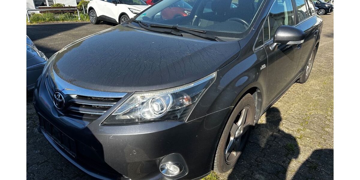 Toyota Avensis 237.800 km 6.999 &euro; Köln 51145