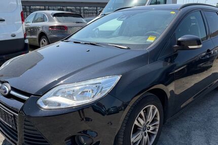 Ford Focus 186.000 km 2.350 &euro; Büdingen 63654
