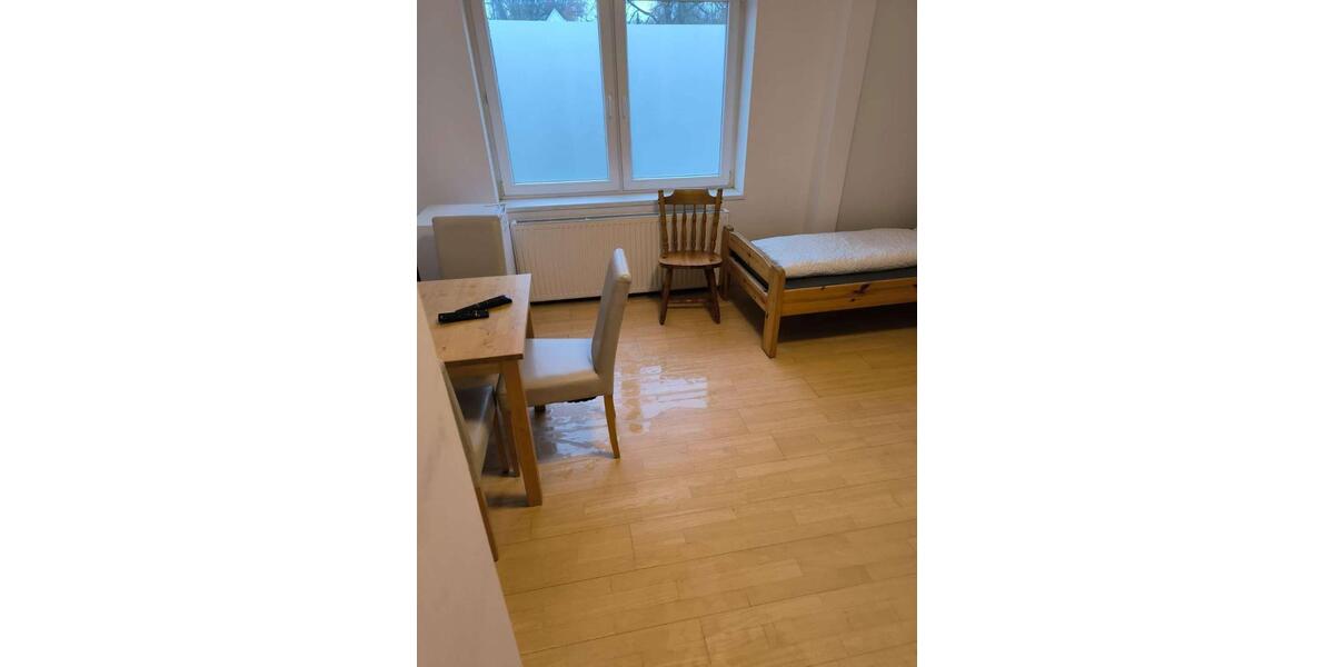 Einfamilienhaus Lübeck Sankt Lorenz Nord - 20 Zimmer, 299 m&sup2;, 9.999&euro; | Angebot:26489485