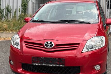Toyota Auris 146.000 km 4.490 &euro; Fürth 90763
