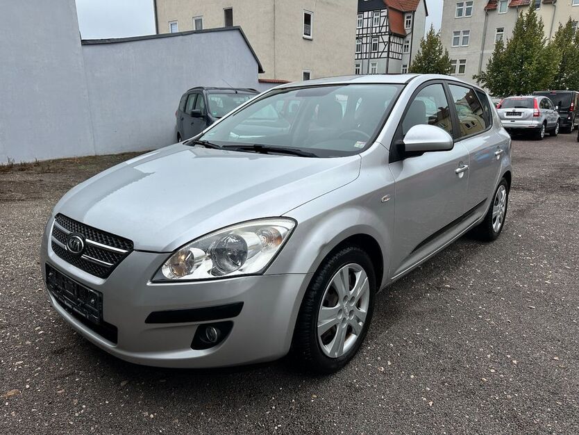 Kia ceed / Ceed 157.000 km 2.799 € Gotha 99867