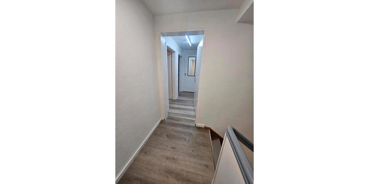 Dachgeschoßwohnung Eschweiler - 2 Zimmer, 35 m&sup2;, 600&euro; | Angebot:26424548