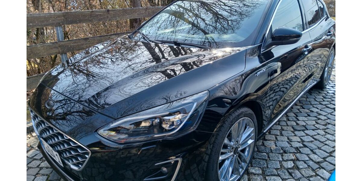 Ford Focus 94.000 km 14.999 &euro; Bernhardswald 93170