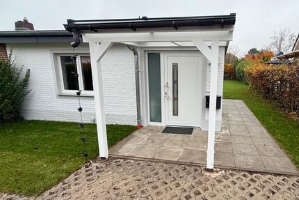 Frischsanierte und Möblierte Haushälfte mit Parkplatz und Garten 3 zimmer