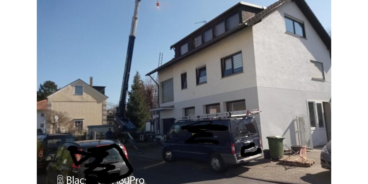 Gewerbehalle mit Büro, Garagen und Sozialräumen 170 qm zimmer