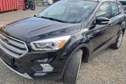 Ford Kuga 183.000 km 7.900 &euro; Waldbröl 51545