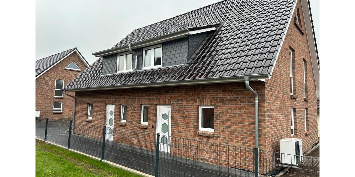 Wunderschöne Doppelhaushälfte mit Garten 5 zimmer