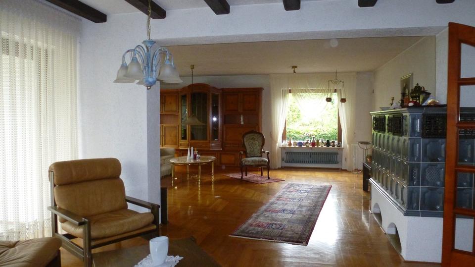 Einfamilienhaus Hüttlingen - 10 Zimmer, 255 m&sup2;, 720.000&euro; | Angebot:26835609