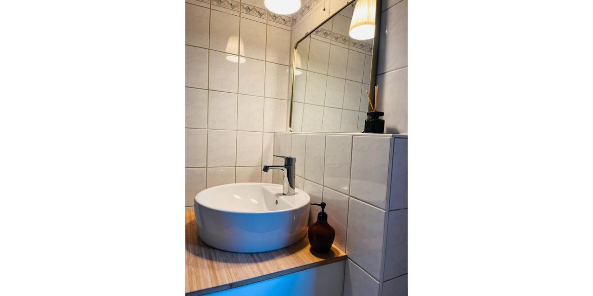 Dachgeschoßwohnung Leipzig - 2 Zimmer, 45 m&sup2;, 1.000&euro; | Angebot:25418650