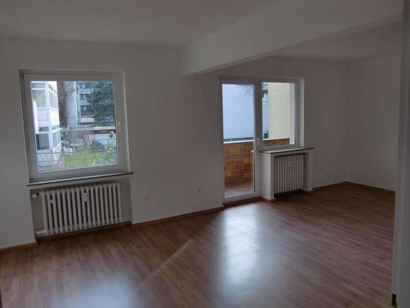 Wohnung zum Kaufen in Essen 189.000 € 90.6 m² 3 zimmer