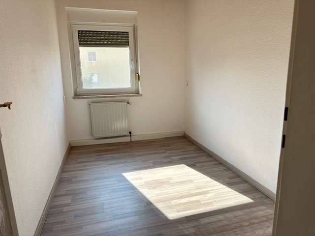 Solides kleines Reihenmittelhaus mit Terrasse - Reihenmittelhaus Saalfeld/Saale Saale | Angebot:26835550
