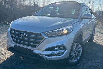 Hyundai TUCSON 195.000 km 10.800 &euro; Mittenwalde 15749