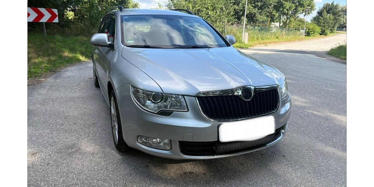 Skoda Superb 204.000 km 6.580 &euro; Boizenburg 19258