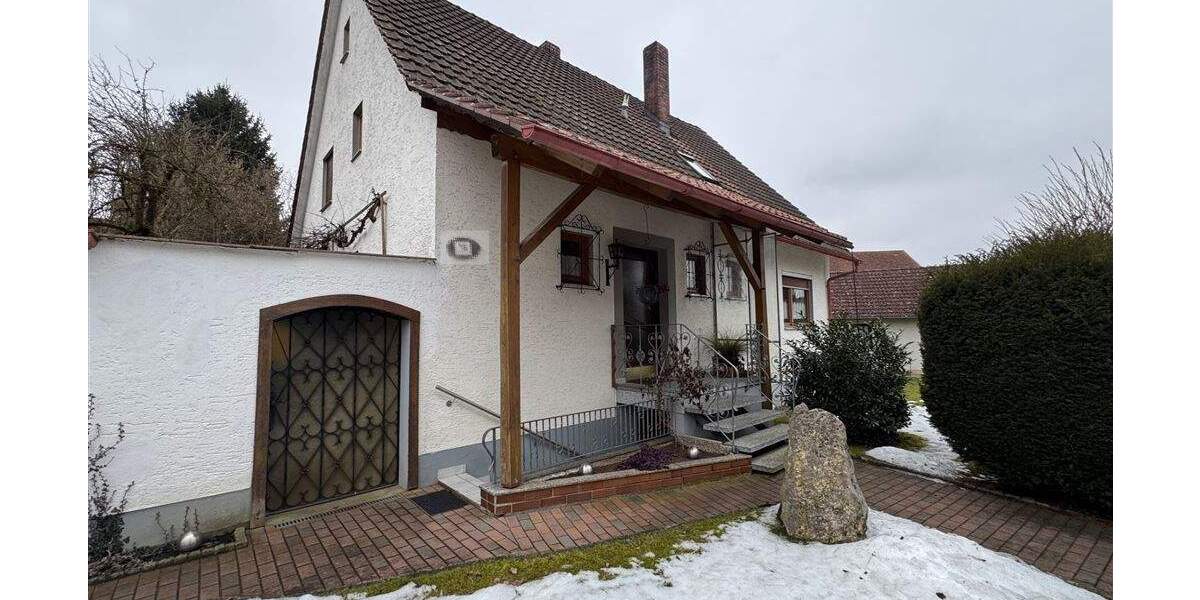 Einfamilienhaus Rottenburg a.d. Laaber Oberotterbach - 6 Zimmer, 148 m&sup2;, 309.000&euro; | Angebot:25668083