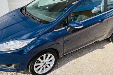 Ford Fiesta 14.553 km 8.890 &euro; Kühbach 86556