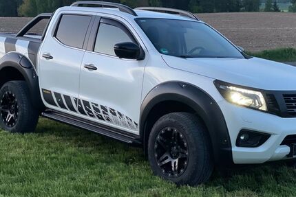 Nissan Navara 132.300 km 25.300 &euro; Thanstein 92554