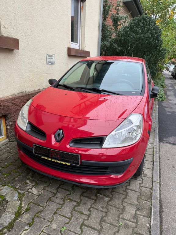Renault Clio 117.863 km 2.500 € Ilsfeld 74360