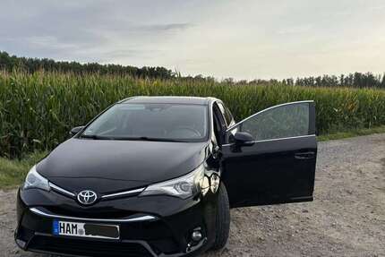 Toyota Avensis 184.000 km 10.400 € Hamm 59075