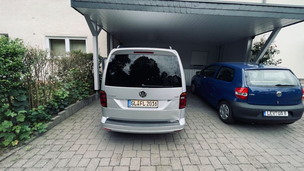 VW Caddy 143.241 km 15.500 &euro; Rösrath 51503