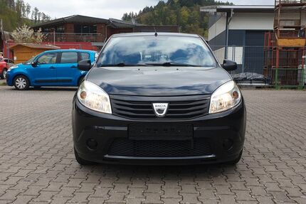 Dacia Sandero 138.000 km 3.800 &euro; Thaleischweiler-Fröschen 66987