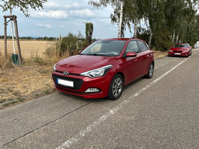 i20