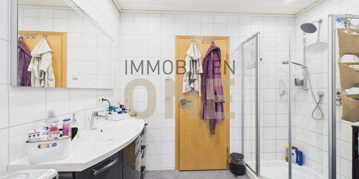 Mehrfamilienhaus, Wohnhaus Nittendorf Etterzhausen - 8 Zimmer, 259 m&sup2;, 975.000&euro; | Angebot:25108621