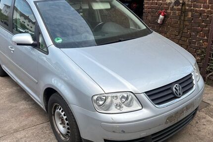 VW Touran 225.000 km 1.399 &euro; Freudenberg 97896